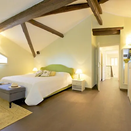 Luxurious In Italian Lakes Region With Pool Villa *