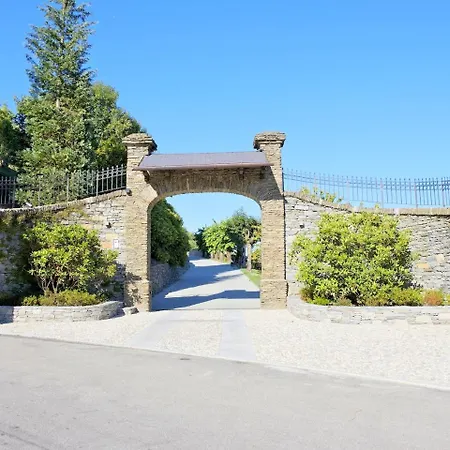 Luxurious In Italian Lakes Region With Pool Villa